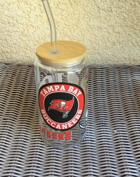 Tampa Bay Buccaneers  16oz Glass Mug / Tumbler